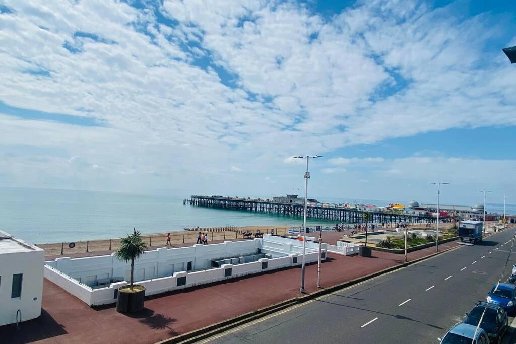 Sea Front White Rock Apartment 헤이스팅스 외부 사진